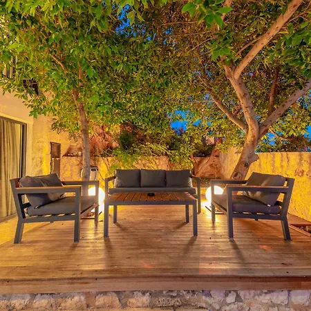 Villa Luxus Skyla Mit 5 Schlafzimmern & Meer-blick Kaş