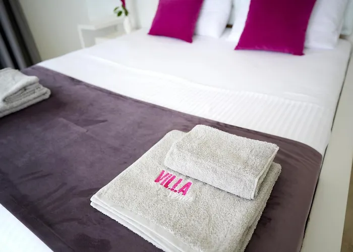 Luxus Skyla Mit 5 Schlafzimmern & Meer-blick