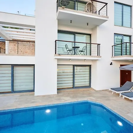 Luxus Skyla Mit 5 Schlafzimmern & Meer-blick Villa Kaş