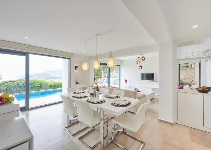 Villa Luxus Skyla Mit 5 Schlafzimmern & Meer-blick