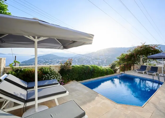 Luxus Skyla Mit 5 Schlafzimmern & Meer-blick Villa Kaş
