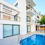 Luxus Skyla Mit 5 Schlafzimmern & Meer-blick 빌라 *
