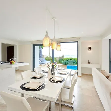 Villa Luxus Skyla Mit 5 Schlafzimmern&meer-blick Kaş